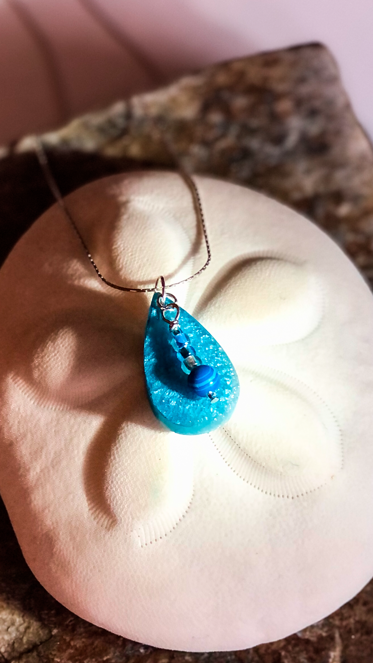 Blue Agate Stones Paired with Tear Drop Blue Resin Pendant Set